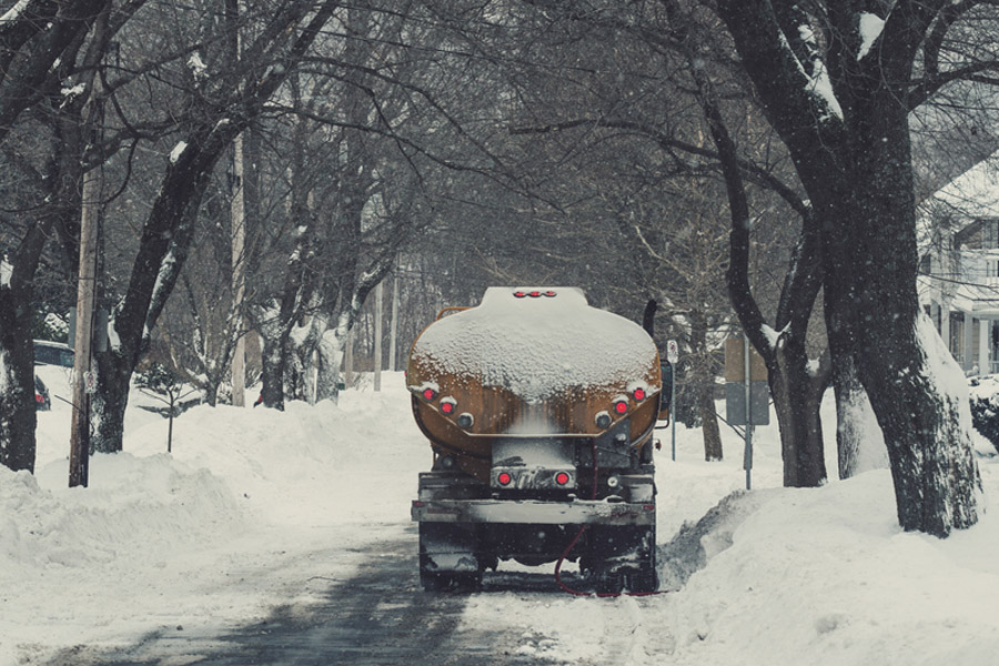 Emergency oil delivery truck on call in Commack, NY